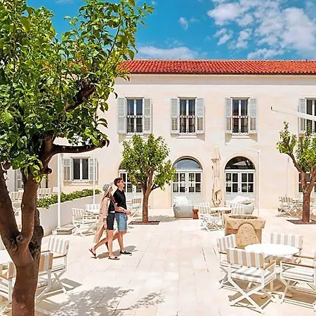 Heritage Kastelet Szálloda 4*